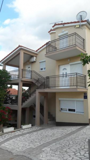 Apartments Matanovic